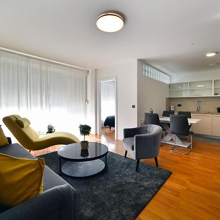 Lavir Apartment With Parking ซาเกร็บ ภายนอก รูปภาพ