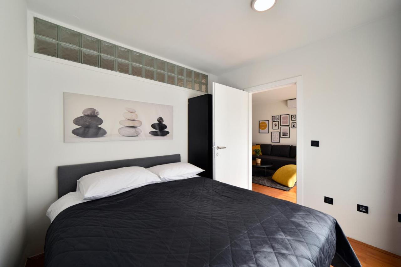 Lavir Apartment With Parking ซาเกร็บ ภายนอก รูปภาพ