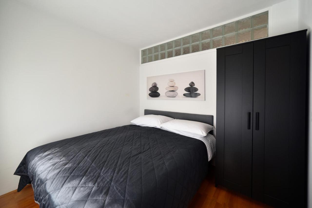 Lavir Apartment With Parking ซาเกร็บ ภายนอก รูปภาพ